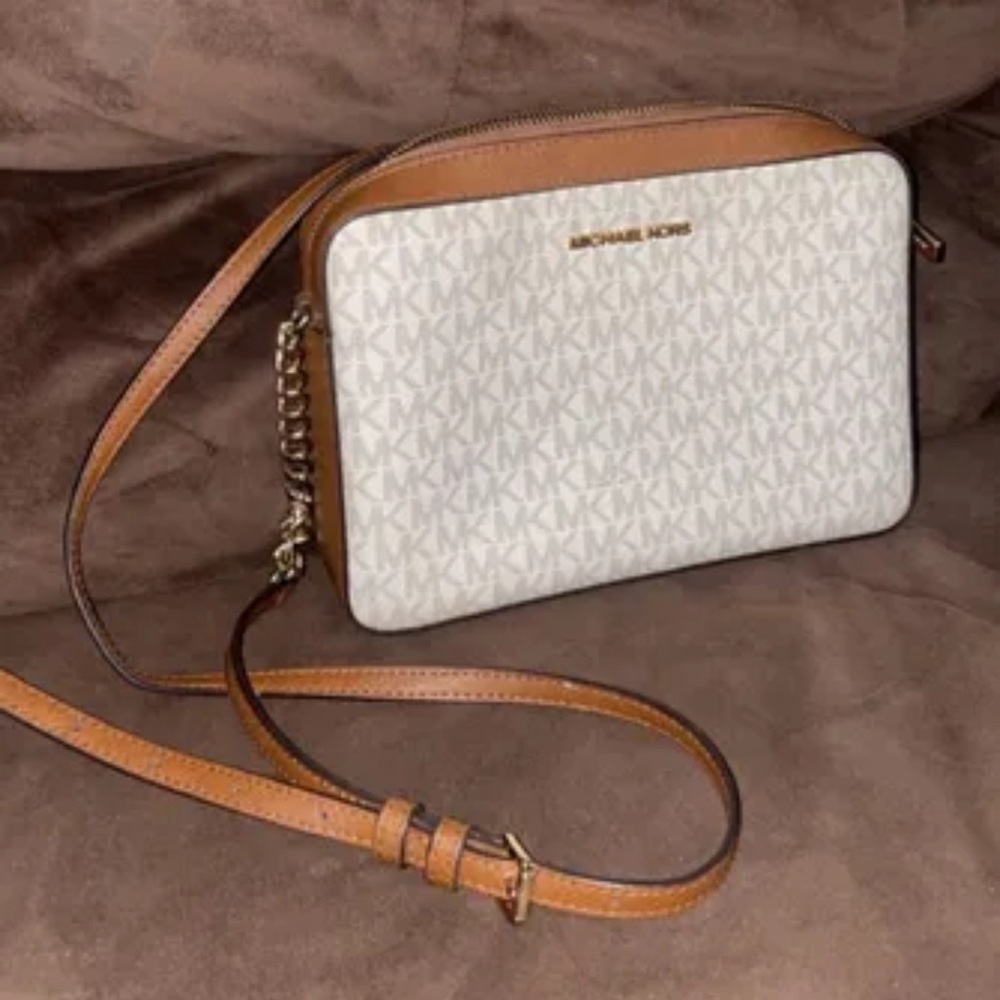 Michael Kors Crossbody